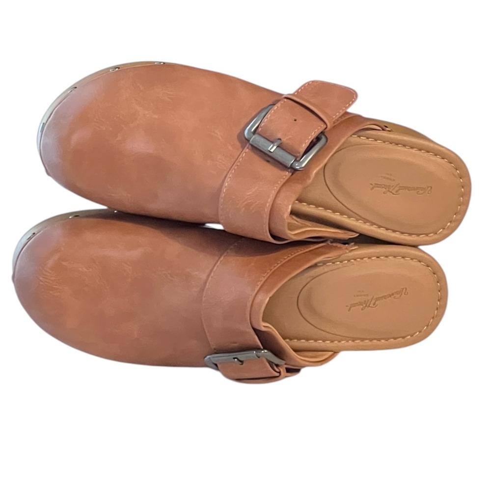 Universal Thread‎ Tan Brown Leather Clogs Women's Size 9 Block Heel Buckle Mules - Picture 3 of 12